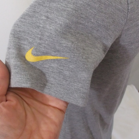 Nike Gray and Yellow Super Bowl 50 Women's Tee - Picture 4 of 5